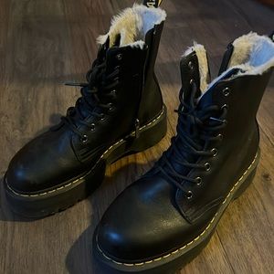 Jadon faux fur lined docs